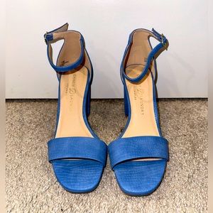 Chinese Laundry blue open toe heel